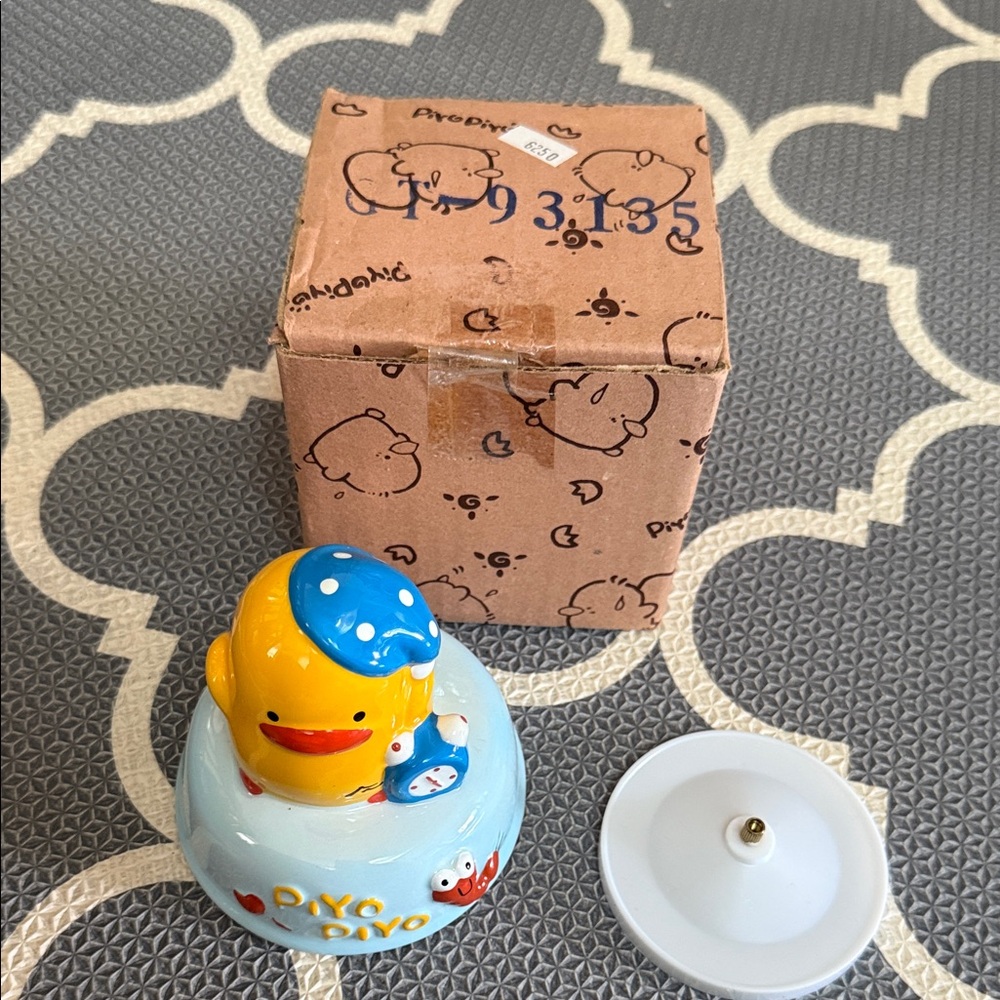 Piyo Piyo Sleepy Blue-themed Yellow Duck Music Box